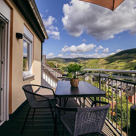 Sky Apartment, Blick Zur Mosel, Grosser Balkon, Kaffeemaschine, Smart Tv Zell Exterior foto
