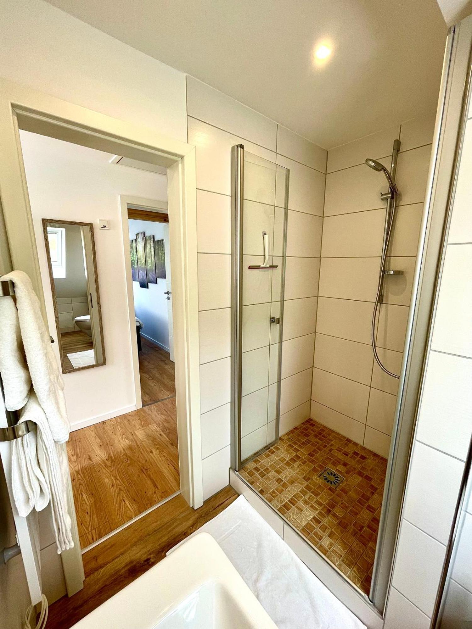 Sky Apartment, Blick Zur Mosel, Grosser Balkon, Kaffeemaschine, Smart Tv Zell Exterior foto